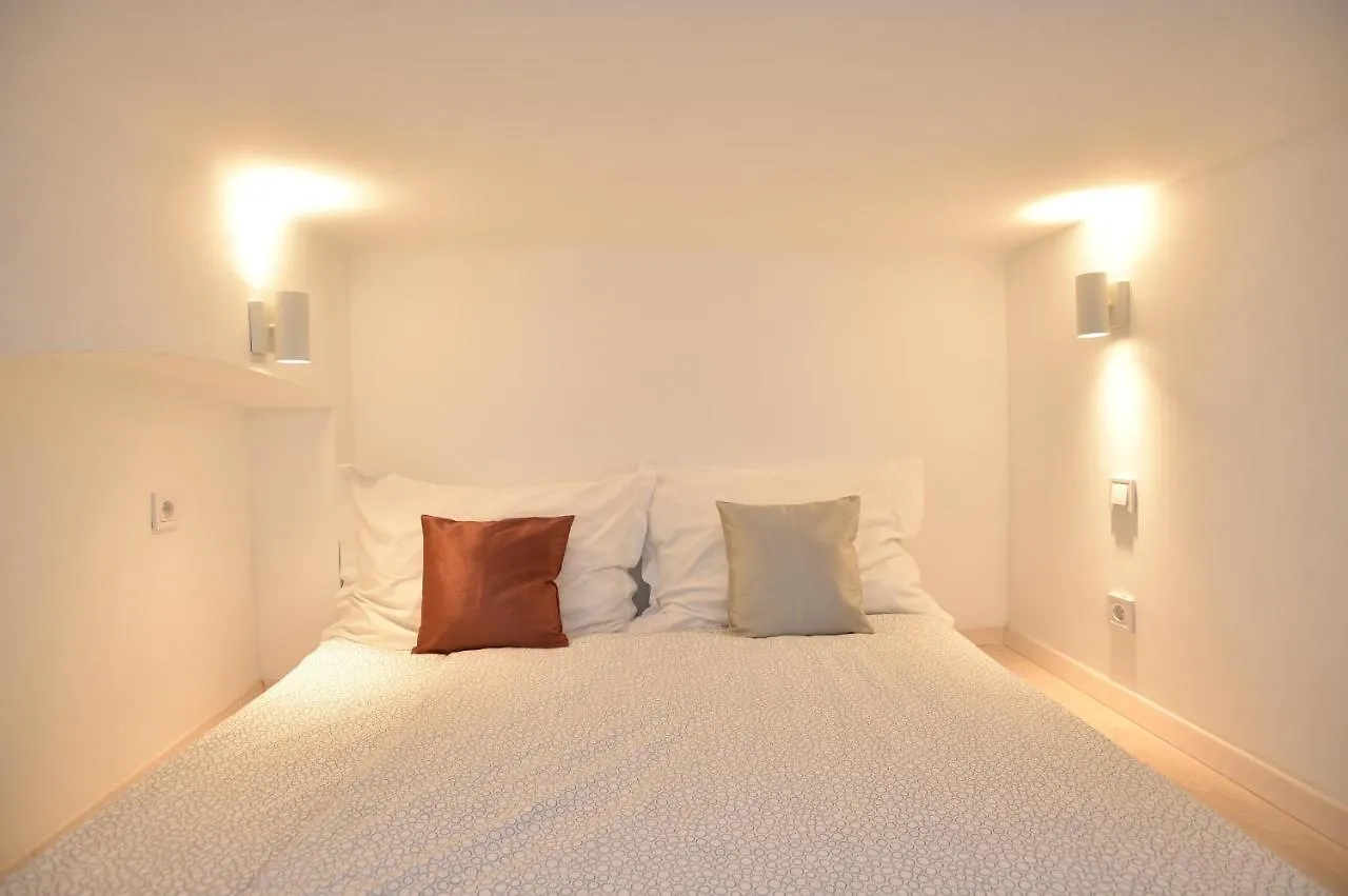 The Apex Residences Budapest 0*,