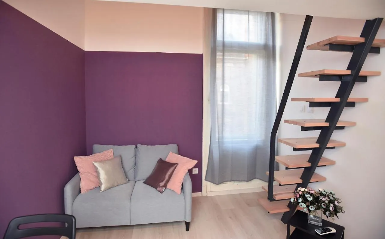 The Apex Residences Budapest 0*,