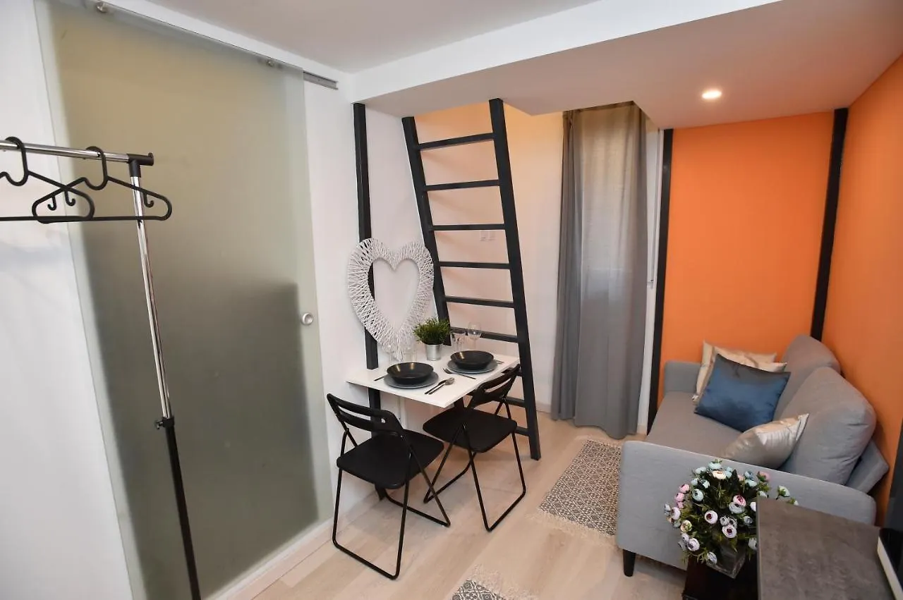 The Apex Residences 부다페스트 아파트
